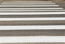 ULTIMA ORĂ Poliția: minor de 10 ani, acroșat pe trecerea de pietoni, la Golești