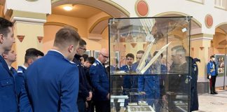 FOTO Lecție de istorie pentru viitorii jandarmi, la expoziția itinerantă „Jandarmeria Română 1850-2020”