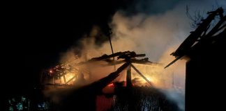 FOTO: Incendiu într-o gospodărie din Negrilești provocat de un coș de fum defect