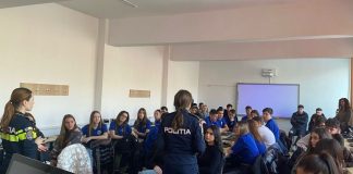 Semnal de alarmă din partea polițiștilor vrânceni: ”Paracetamol Challenge” de pe Tiktok, un pericol pentru minori!