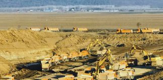 FOTO Ritm bun de lucru și pe Autostrada Bacău-Pașcani