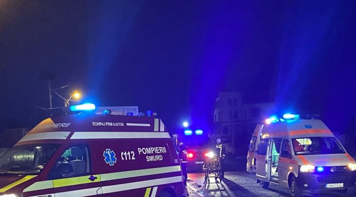 Un microbuz s-a răsturnat pe E85 / Plan Roșu de intervenție
