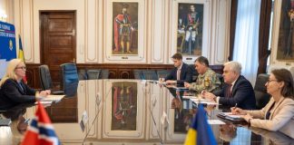 FOTO Întrevederea ministrului apărării naționale cu ambasadorul Norvegiei