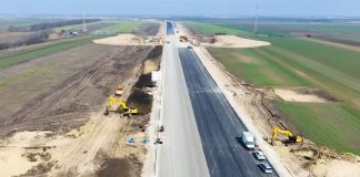 VIDEO Lucrările pe lotul Domnești Târg – Răcăciuni din A7 se apropie de 50%