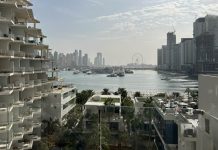 Elevi și profesori din Vrancea, blocați în Dubai din cauza războiului din Iran