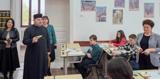 Elevii participanți la olimpiada de religie, premiați de Arhiepiscopia Buzăului și Vrancei