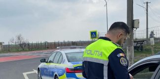 Un tânăr s-a ales cu dosar penal după ce s-a plimbat cu mașina, fără permis de conducere