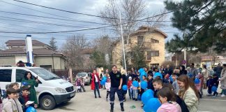 FOTO Copiii, în centrul atenției la Ziua Poliției Române / Câinele polițist Jessy, vedeta zilei