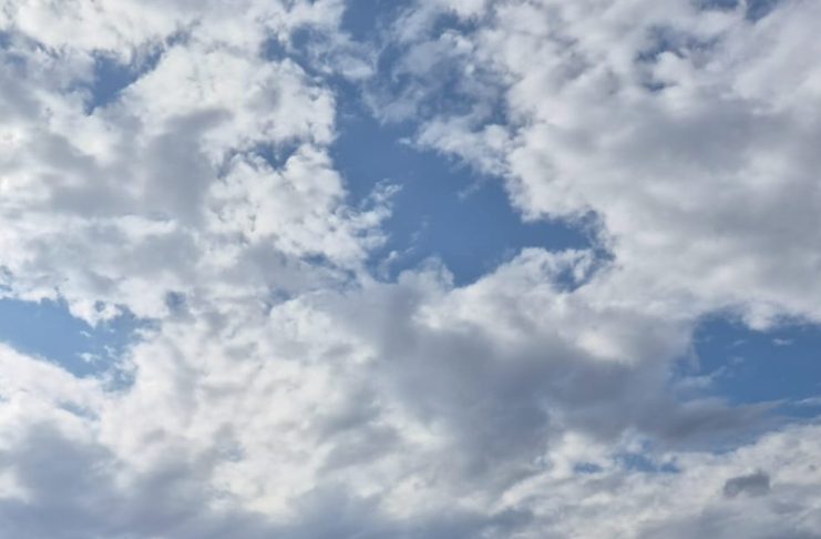 Meteo: alertele de vijelii ”sparg” perioadele de caniculă, astăzi și mâine