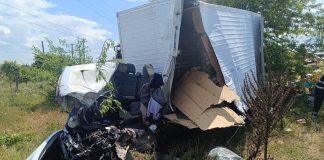 A murit șoferul autoutilitarei lovite de tren