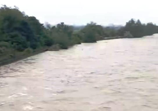 Risc de inundații pe unele cursuri de apă din județ