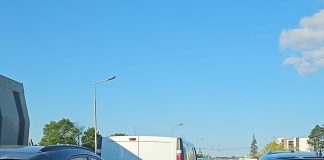 Trafic infernal pe centura Focșaniului și pe strada Cuza Vodă, la intrarea dinspre Petrești