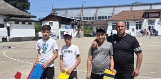 Premii pentru pasionații de aeromodele din Vrancea