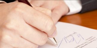 Funcționarii publici și demnitarii trebuie să publice azi declarațiile de avere și interese