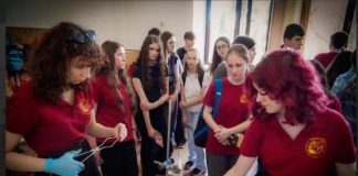 Două eleve de la ”Unirea”, selecționate în marea finală a Olimpiadei Internaționale de Proiecte de Cercetare din Indonezia