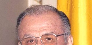 Ion Iliescu, în continuare la terapie intensivă, cu asistare respiratorie