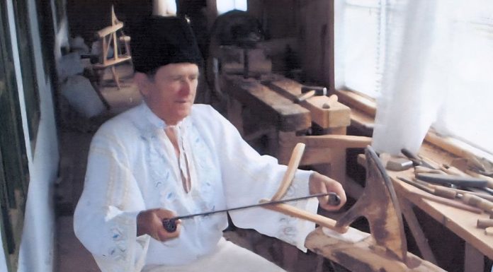 FOTO-VIDEO Meșterul popular vrâncean Pavel Caba, omagiat la Muzeul Național al Satului ”Dimitrie Gusti”