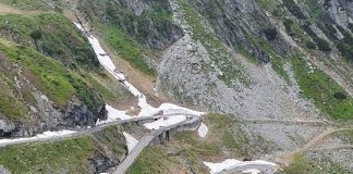 S-a redeschis circulația rutieră pe Transfăgărășan. Atenție la starea vremii și la urși!
