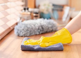 Șoferii, lucrătorii în depozit, casierii, mecanicii și personalul pentru curățenie sunt cei mai căutați candidați fără studii superioare ai momentului