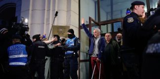 Călin Georgescu află azi dacă rămâne sub control judiciar, după ce a fost trimis în judecată pentru propagandă legionară