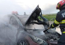 ULTIMA ORĂ O mașină a luat foc pe Șoseaua Vrancei