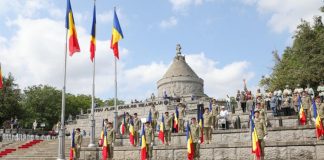 Vrancea cinstește eroii neamului la Mausoleele de la Mărășești și Focșani