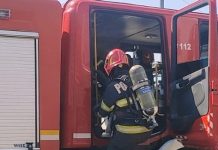 Acoperișul unei case din Homocea a luat foc