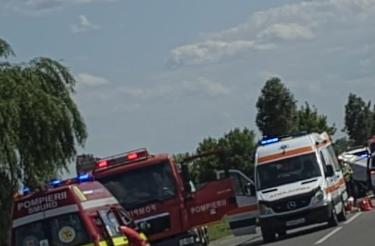 Accident cu trei mașini pe E85, la Garoafa