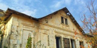 Palatul Administrativ din Focșani și Casa Memorială „Duiliu Zamfirescu” din comuna Vârteșcoiu, două edificii care trebuie salvate și repuse în valoare