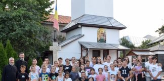 FOTO Copii implicați în activități cultural-educative în Parohia Coza