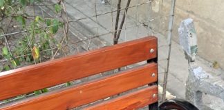 Consum de alcool în public și pliculețe suspecte, depistate de jandarmi la Focșani