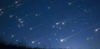 Perseide 2025, ploaia de stele, la apogeu în această noapte. De unde se pot vedea până la 100 de meteori pe oră