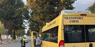 Microbuzele școlare, verificate de polițiștii rutieri