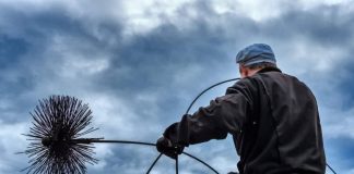 Atenționare din partea pompierilor: Nu uita să programezi vizita anuală a hornarului!