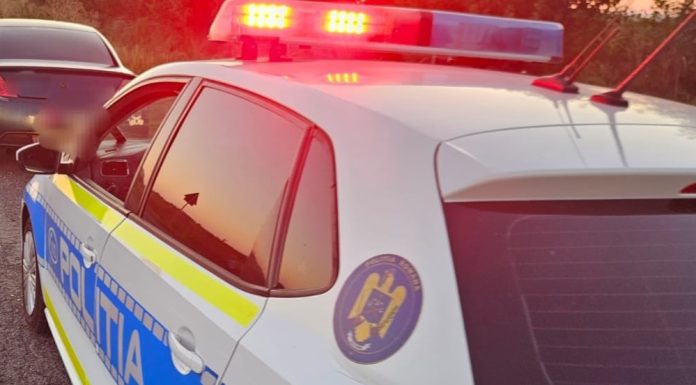 ULTIMA ORĂ Trafic blocat pe strada Măgura din Focșani, după ce o mașină a lovit o țeavă de gaze