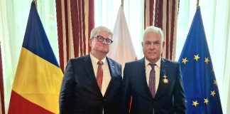 Fostul ministru al apărării, Angel Tîlvăr, decorat de președintele Poloniei
