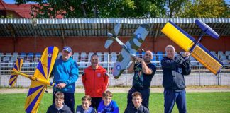 FOTO Noi performanțe pentru pasionații de aeromodele din Focșani