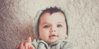 Cum ai grijă de pielea sensibilă a bebelușului: trucuri și produse esențiale