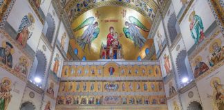 Patriarhia a prelungit programul de închinare prin Sfântul Altar al Catedralei Naționale