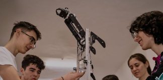 Un nou proiect pentru echipa de robotică de la Colegiul Cuza / Credem că tinerii pot schimba lumea atunci când au șansa să învețe prin știință, să creeze prin tehnologie și să colaboreze prin inovație