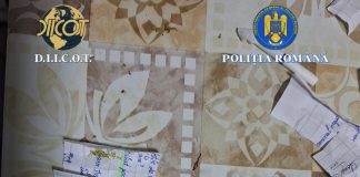 FOTO 10 persoane arestate într-un dosar de trafic de droguri de risc și mare risc