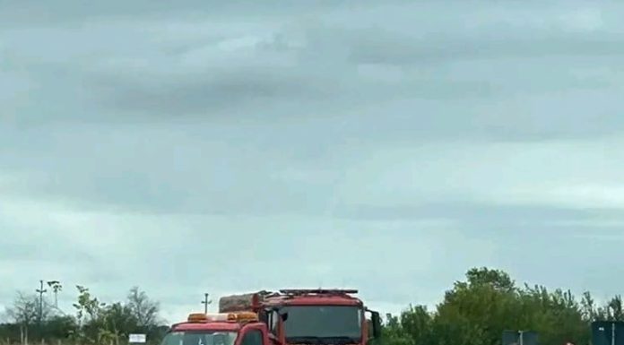 O mașină a ieșit în decor aproape de Bolotești