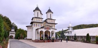 FOTO Moment de împlinire pentru obștea Mănăstirii Mușinoaiele