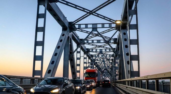 Important pentru cei care pleacă în vacanță: De Paște se circulă fără restricții pe podul Giurgiu – Ruse