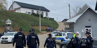 Razii ale polițiștilor și jandarmilor la Tâmboești și Slobozia Bradului