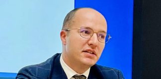 Fiul fostului ministru al Justiției, Tudorel Toader, acuzat de studente de avansuri sexuale / Fiul lui Toader este lector la Facultatea de Drept