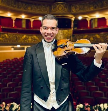 Dirijorul și violonistul Bogdan Costache revine la Focșani cu celebrul turneu național ’’Regal Vienez’’