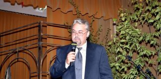 A murit profesorul și scriitorul focșănean Florinel Agafiței