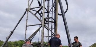 FOTO Sătenii din Poenile-Gura Caliței au în sfârșit acces la apă: un puț nou le schimbă viața