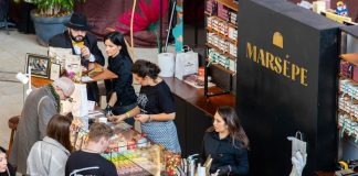 FOTO-VIDEO Produsele vrâncene Marsepe, la Festivalul Ciocolatei de la Iași / Praline cu arome de palincă, plăcintă sau urechi de porc